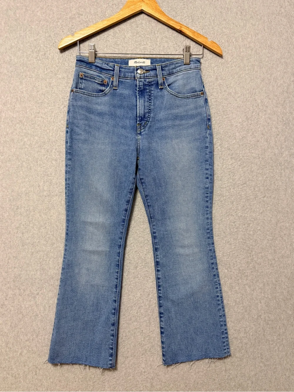 Madewell Short Flare Crop Jeans NWT Size 26S Medium Wash Super Stretch Raw Hem